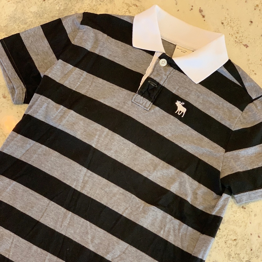 Abercrombie kids T-shirt polo.